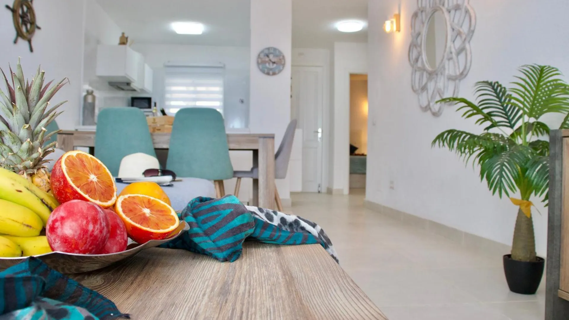 Capitain Beachside Haven Acantilado de los Gigantes