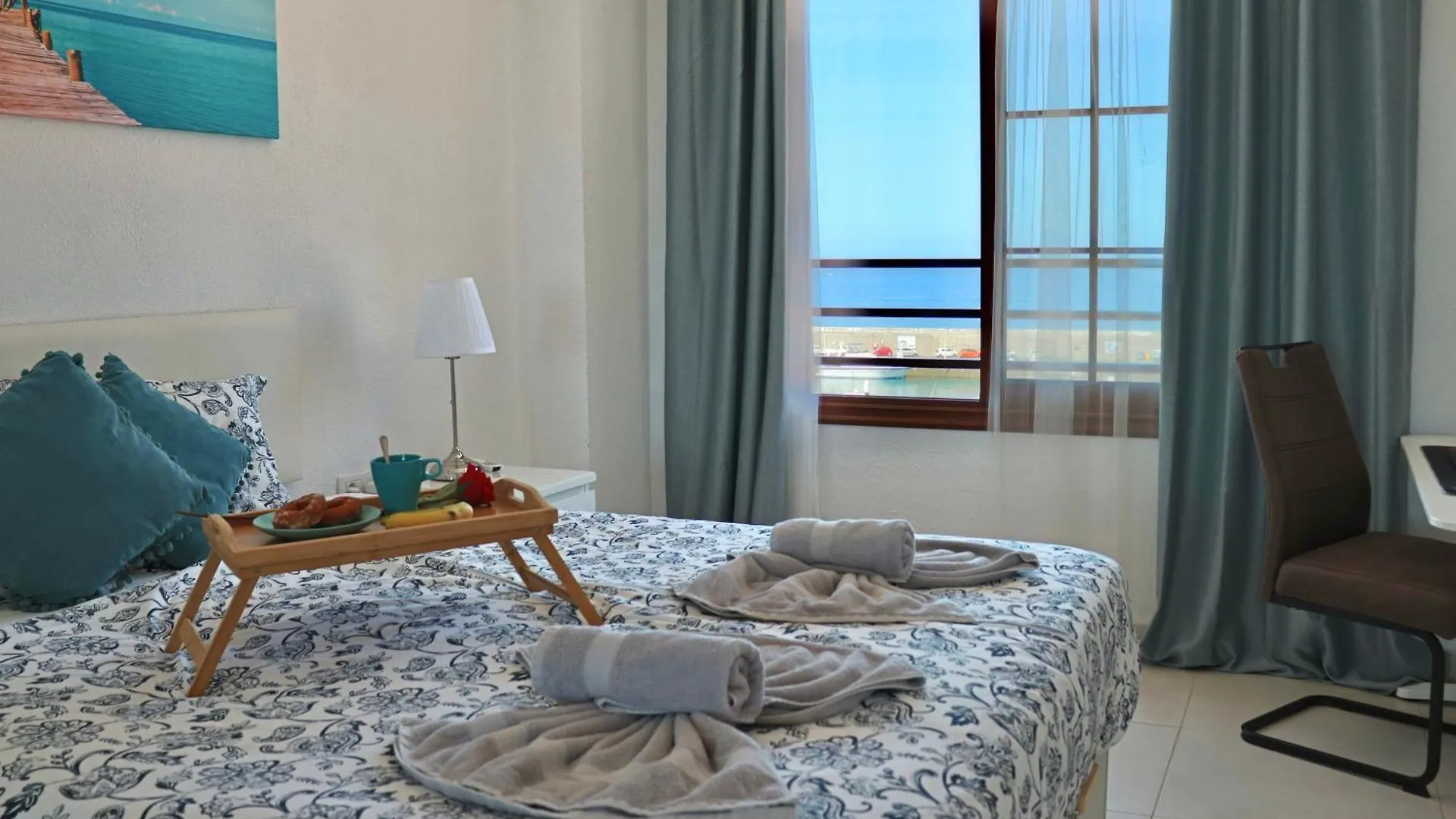 Capitain Beachside Haven Acantilado de los Gigantes Apartment