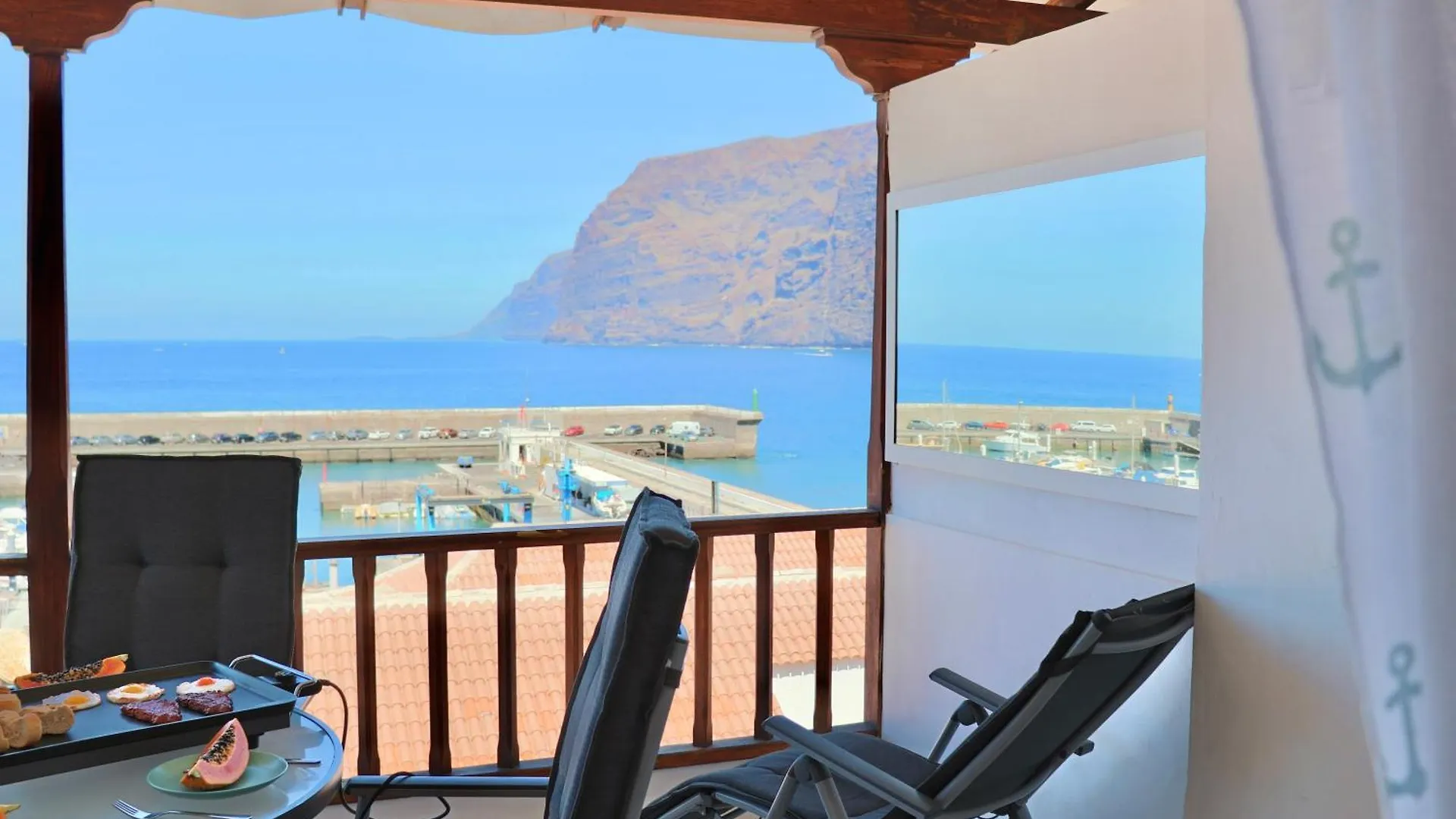 Capitain Beachside Haven Acantilado de los Gigantes