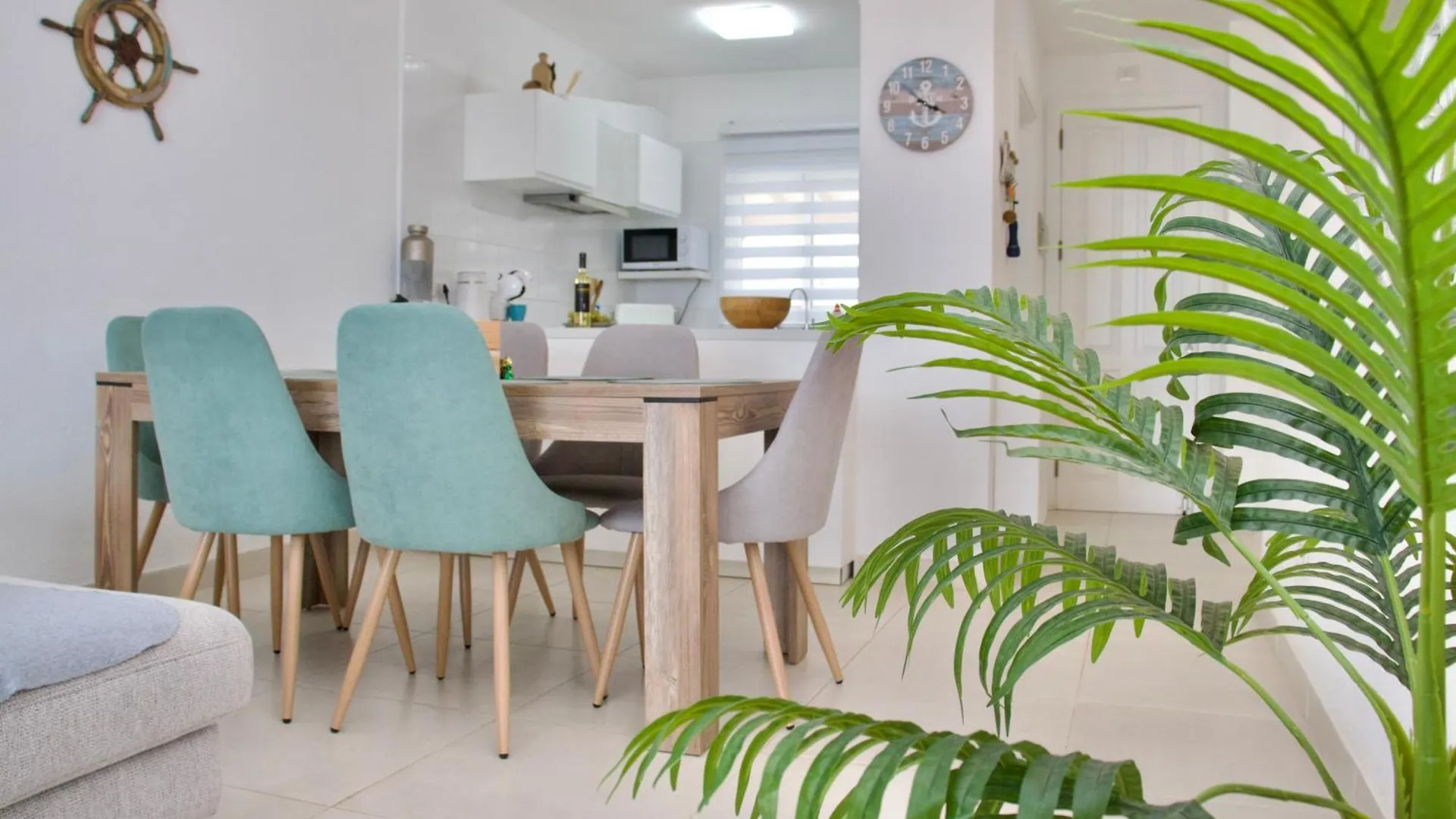 Capitain Beachside Haven Acantilado de los Gigantes
